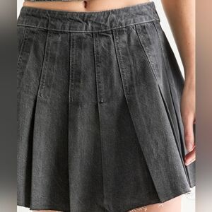 Harper Heritage Black Denim Pleated Tennis Jean Skirt